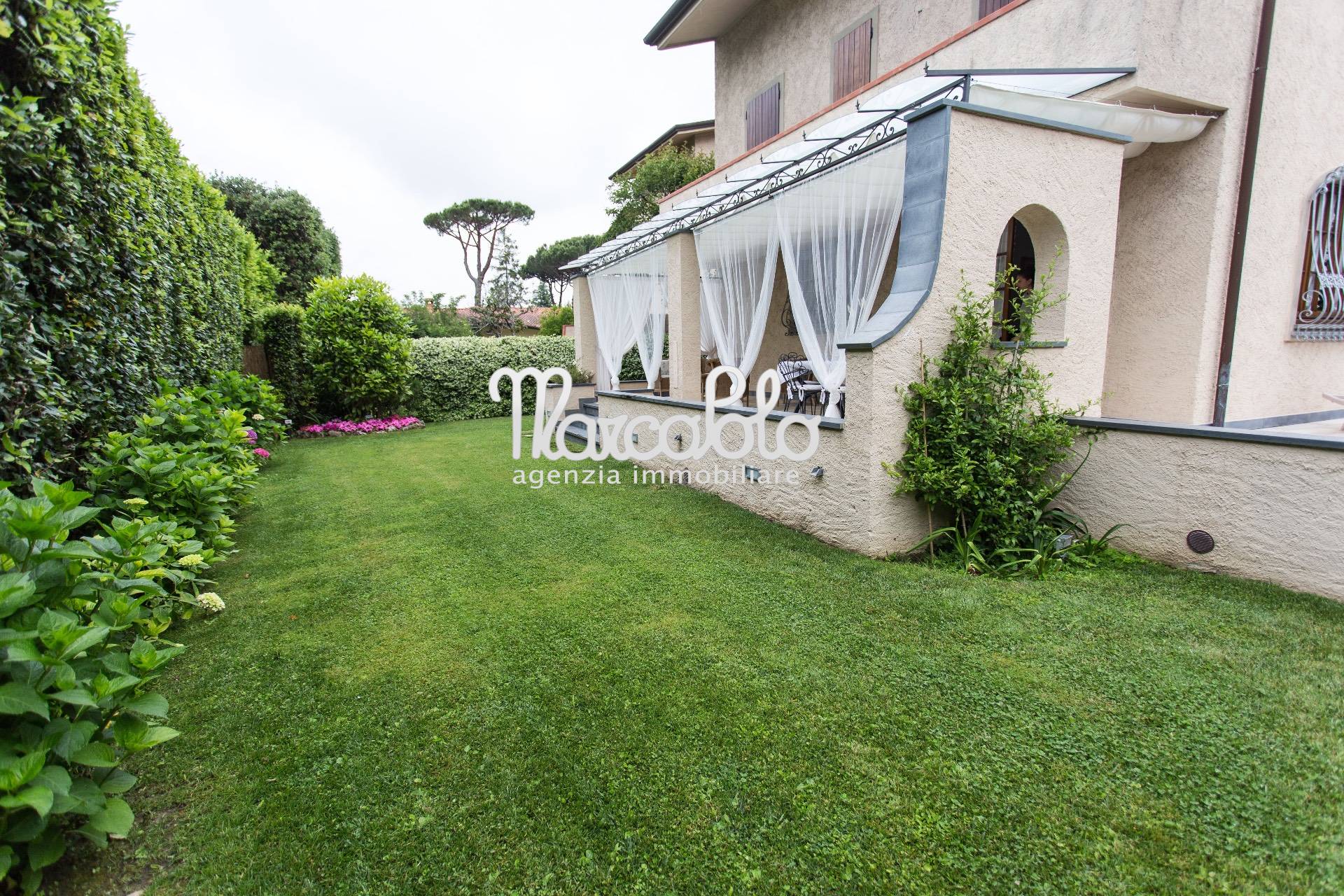 Villa arredata in affitto, Forte dei Marmi caranna