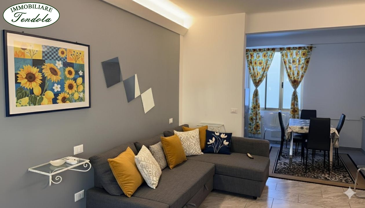 Casa indipendente in affitto, Carrara marina di