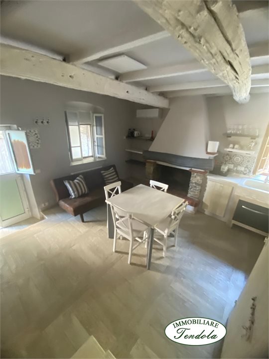 Casa indipendente in affitto, Ortonovo casano