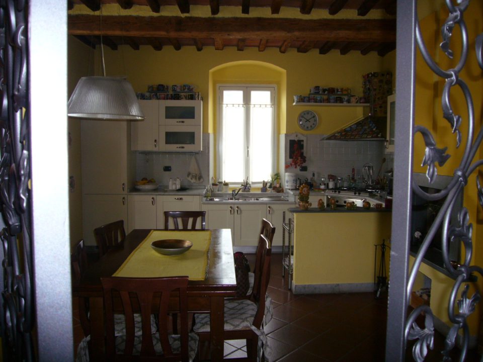 Appartamento in vendita a Carrara