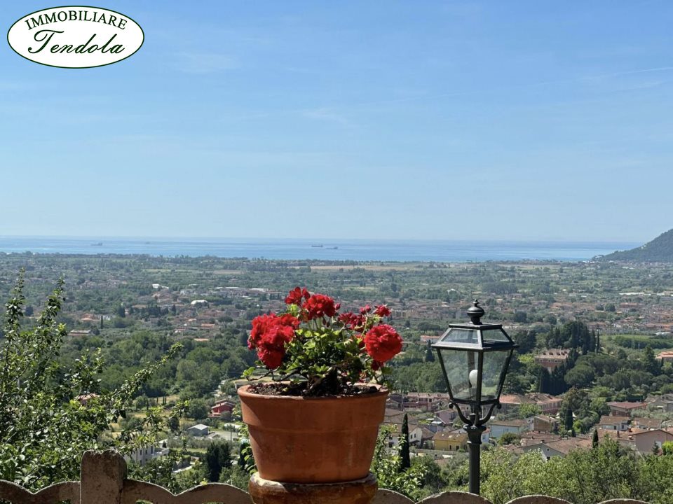 Villa in vendita a Fosdinovo