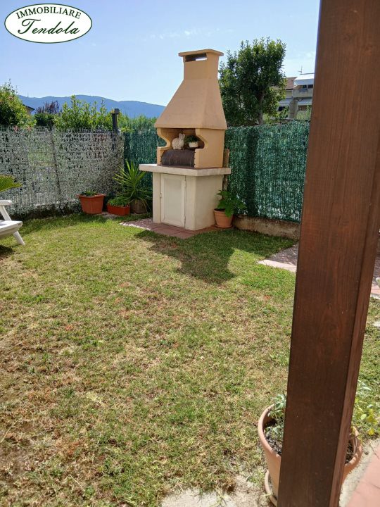 Casa indipendente in vendita, Fosdinovo caniparola