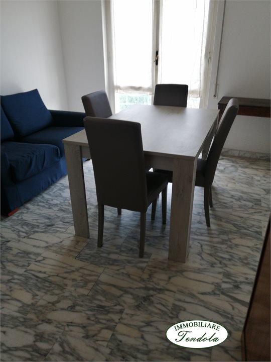 Casa indipendente in affitto a Carrara