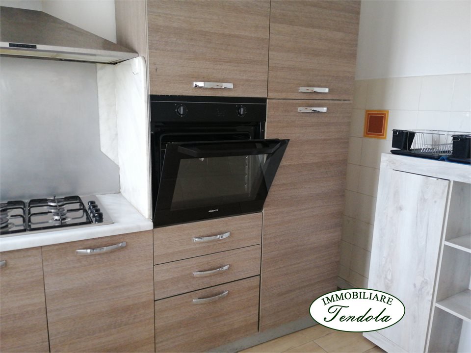 Casa indipendente in affitto a Carrara