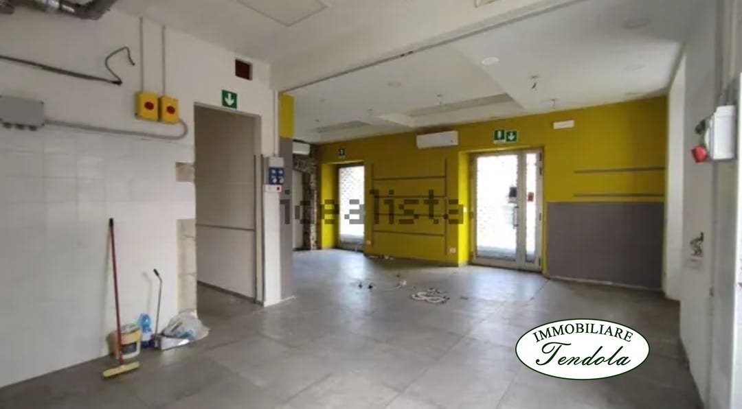 Locale commerciale in vendita, Sarzana san lazzaro