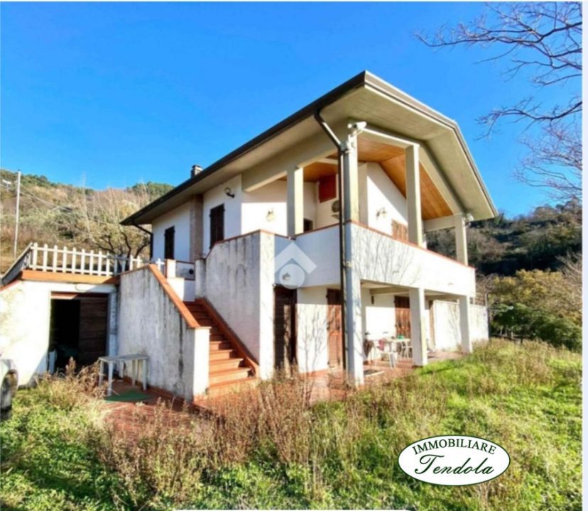 Casa indipendente vista mare a Sarzana