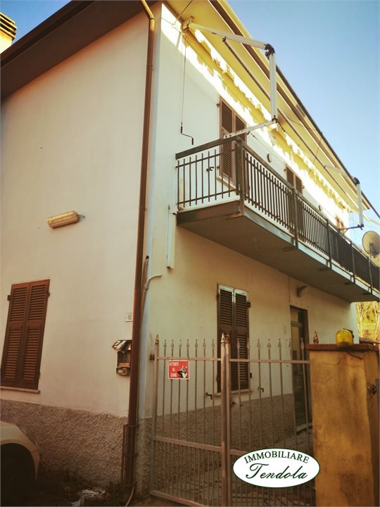Casa indipendente in vendita, Ortonovo casano