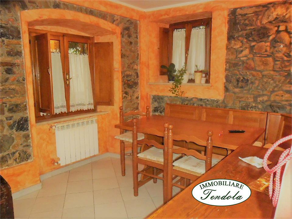Casa indipendente in affitto, Castelnuovo Magra molicciara