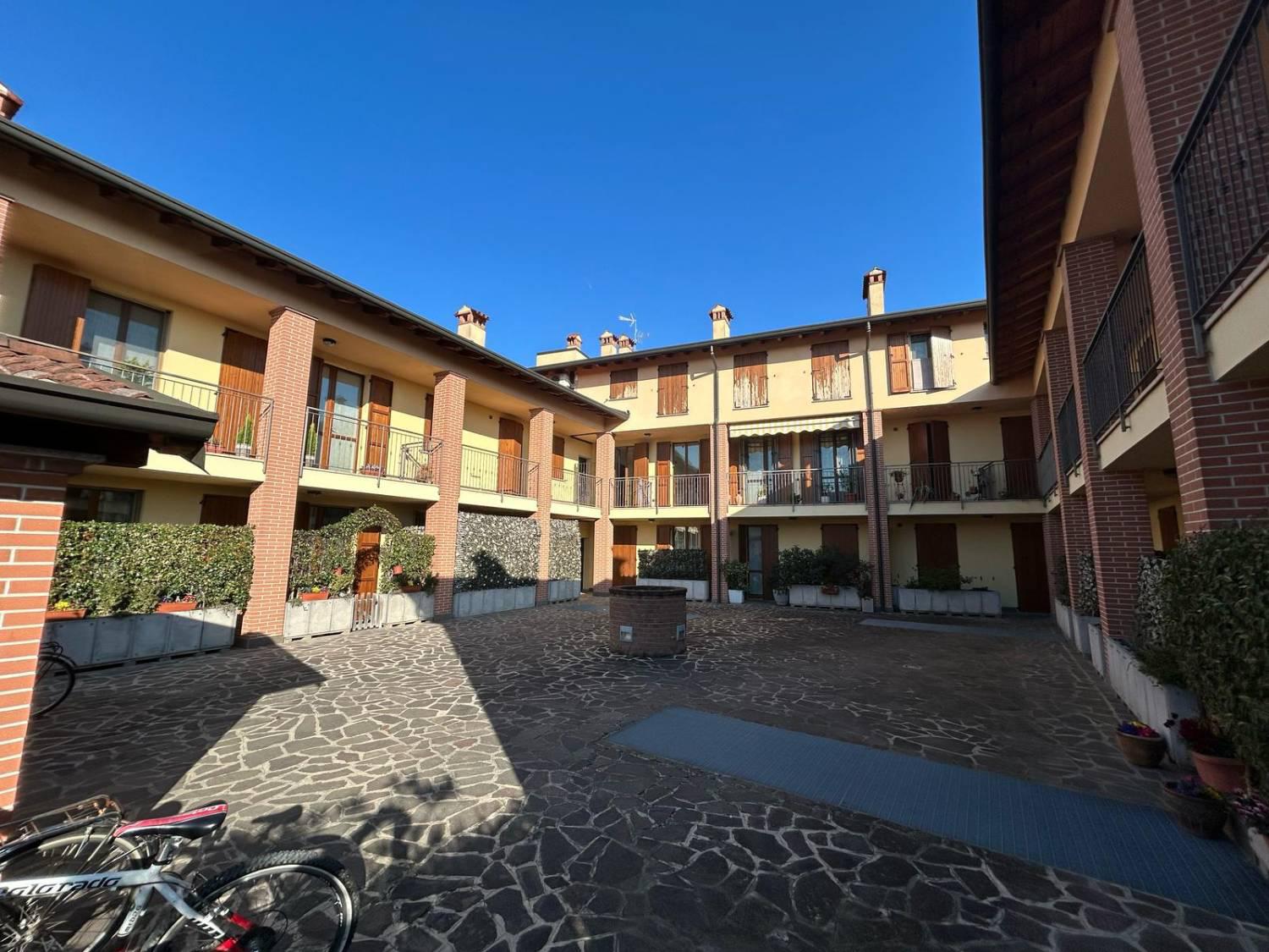 Bilocale arredato in affitto a Lodi