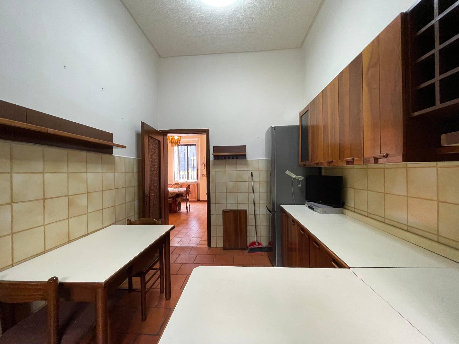 Quadrilocale con box a Milano