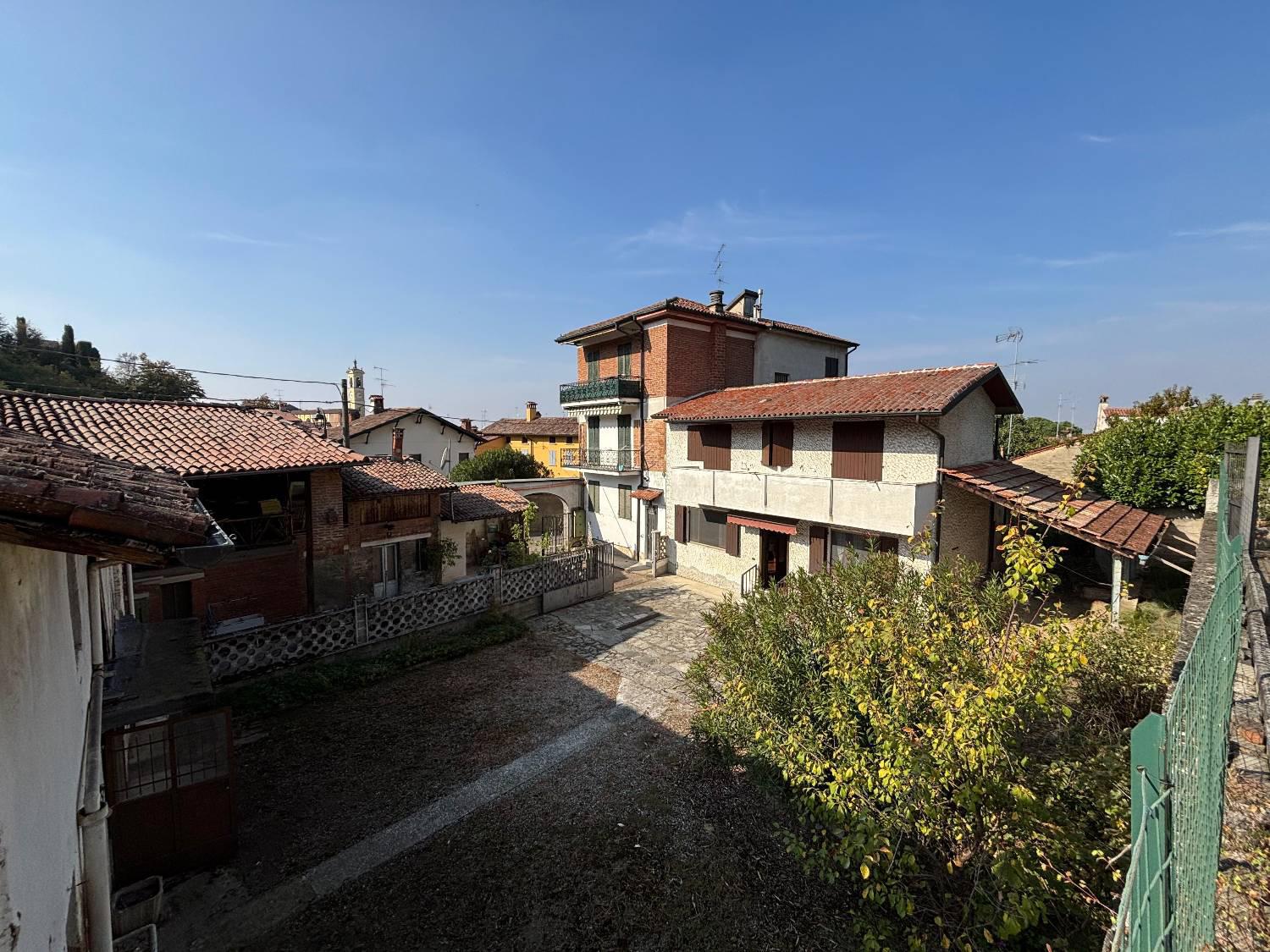 Casa indipendente con giardino a San Colombano al Lambro