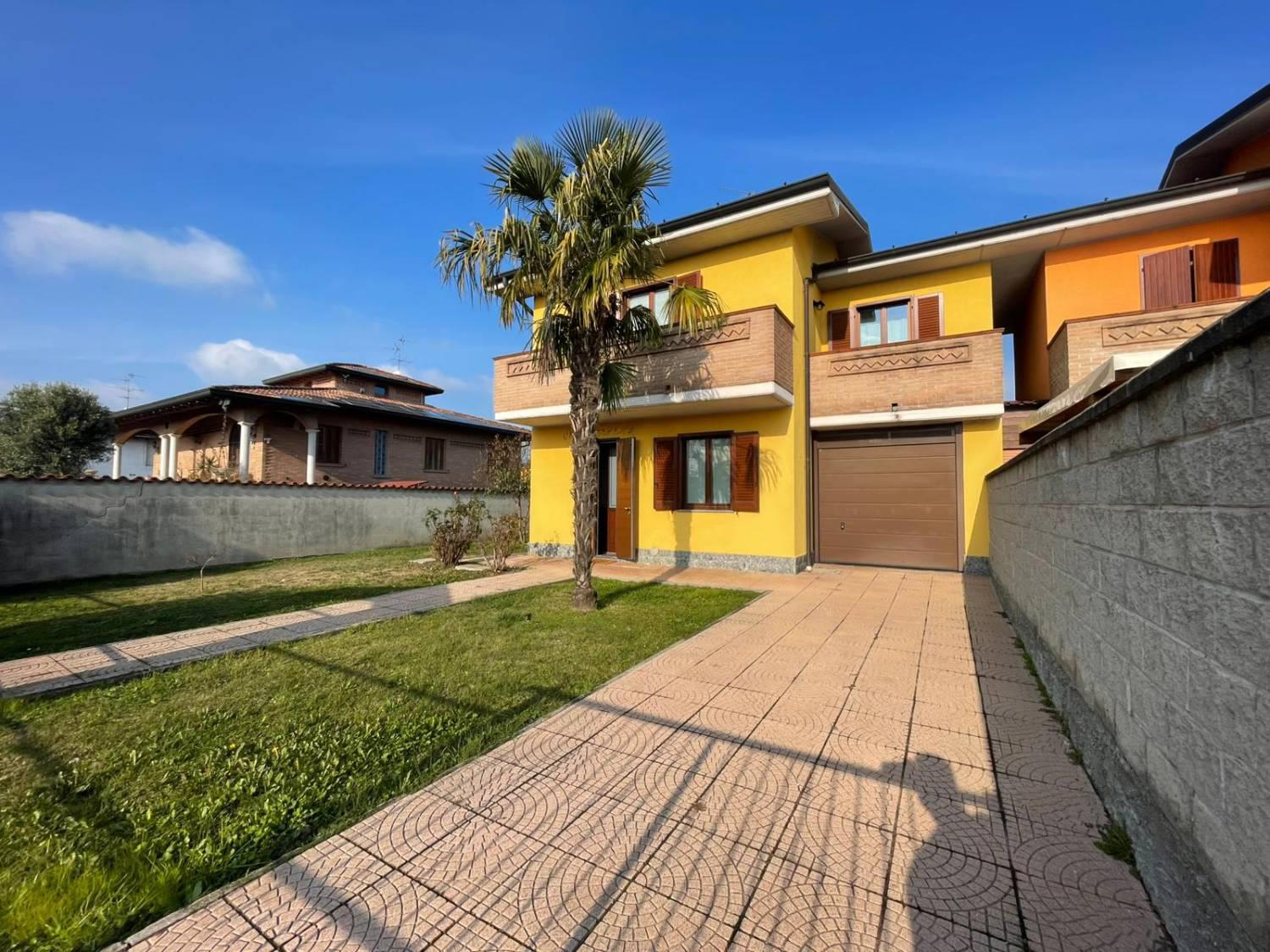 Villa Bifamiliare in vendita a Lodi