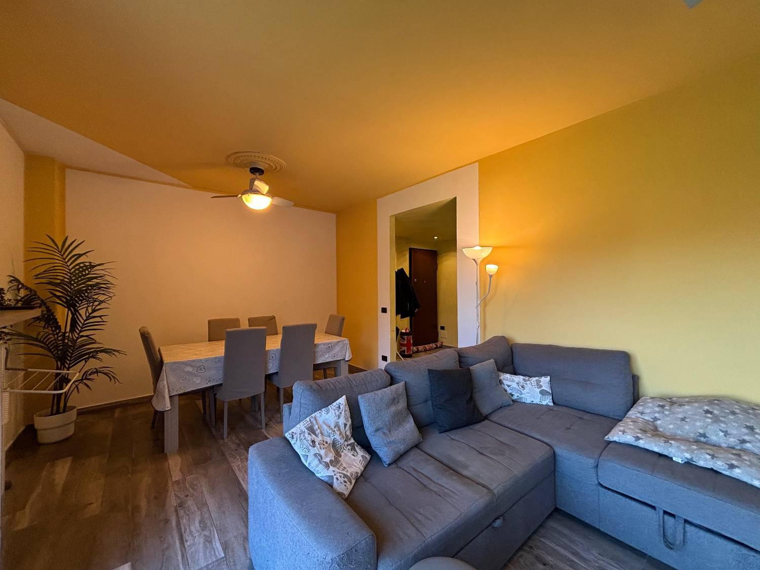 Trilocale con box a Lodi