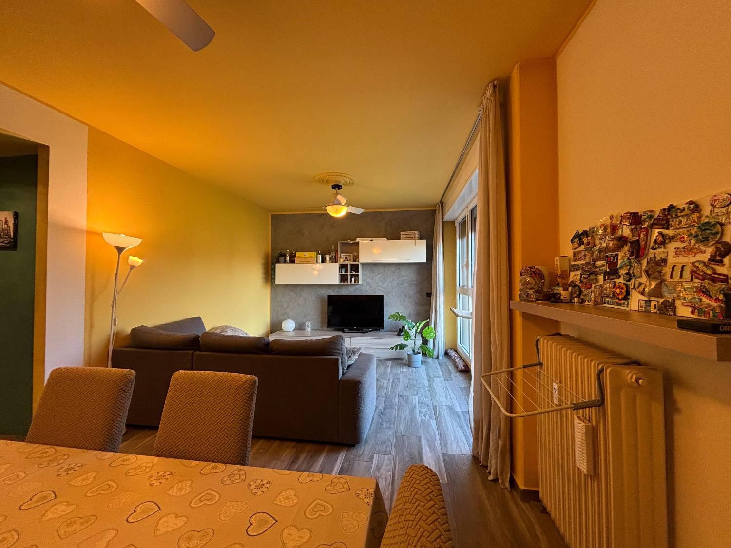 Trilocale con box a Lodi