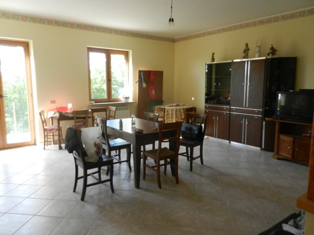 Villa con giardino a Mormanno