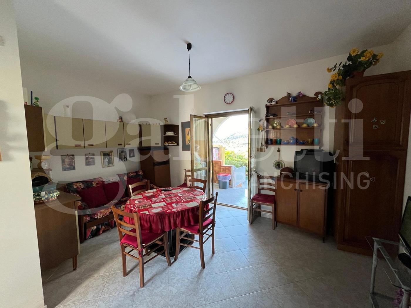 Trilocale in vendita a San Nicola Arcella