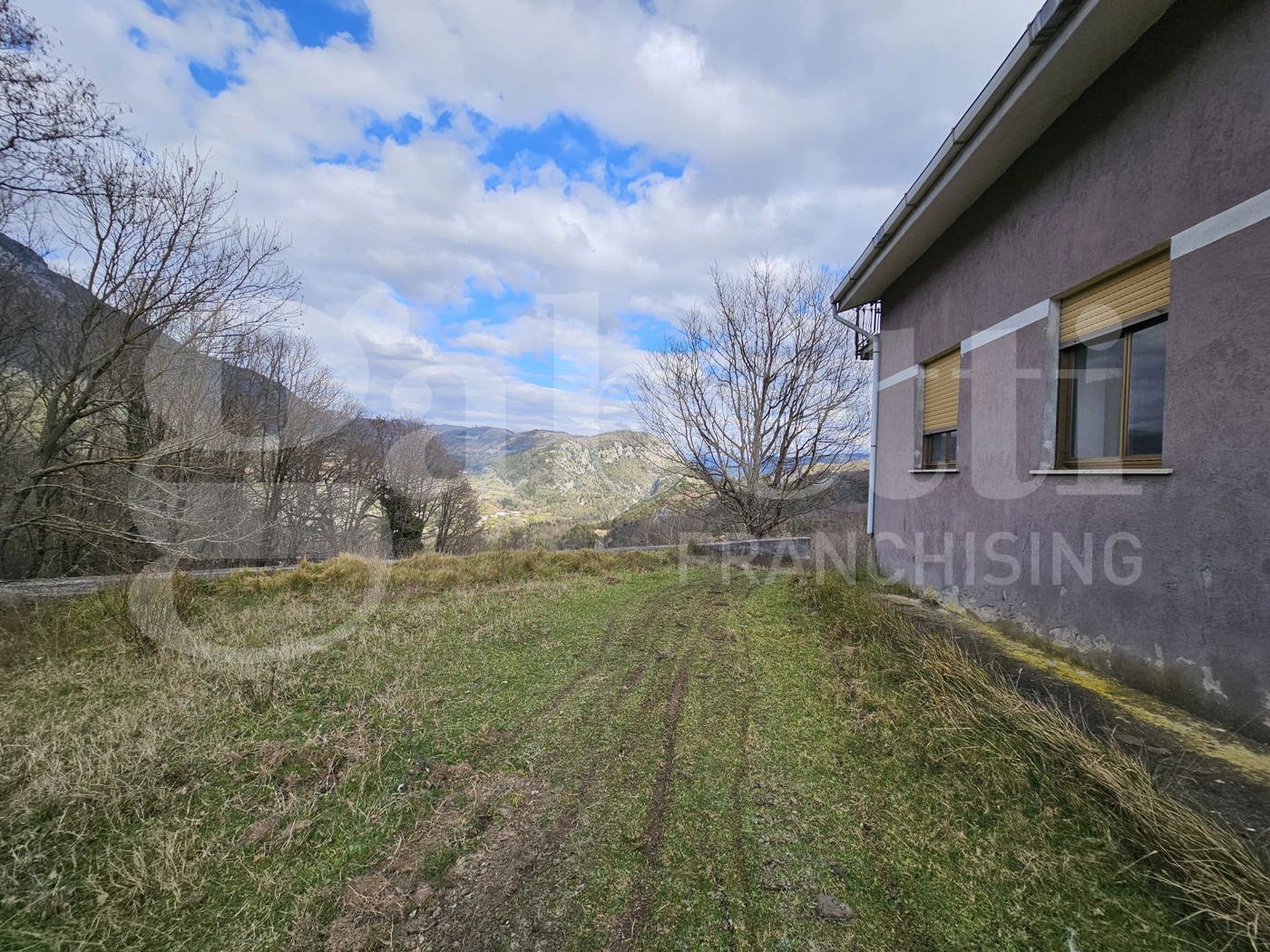 Casa indipendente con giardino a Papasidero