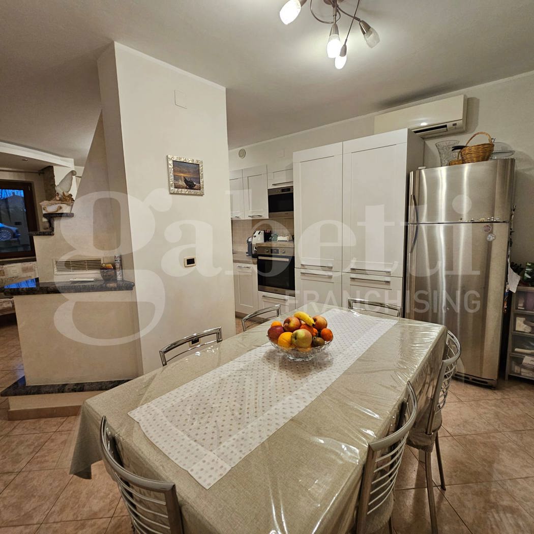 Villa con giardino a Scalea