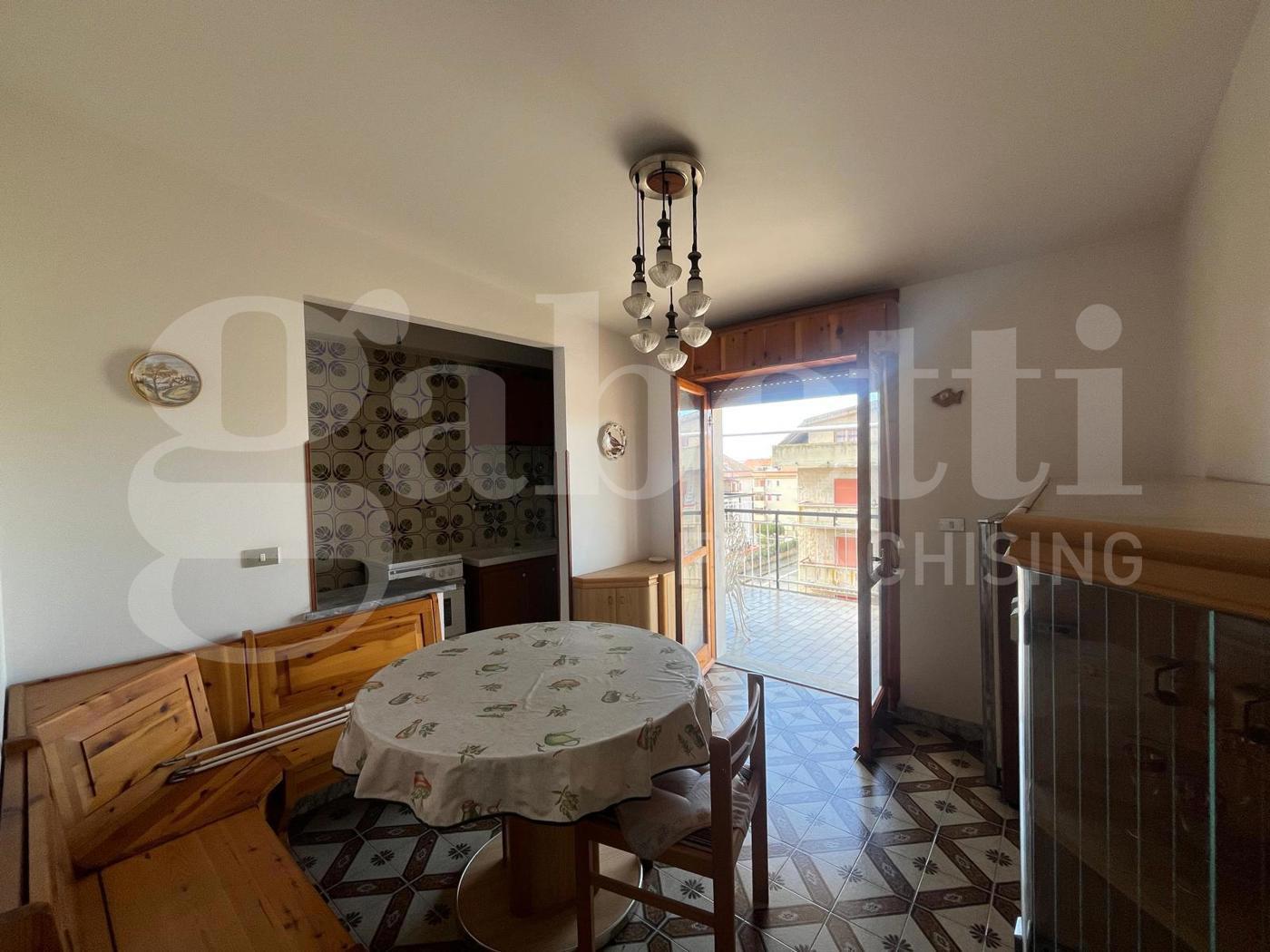 Quadrilocale in vendita a Scalea