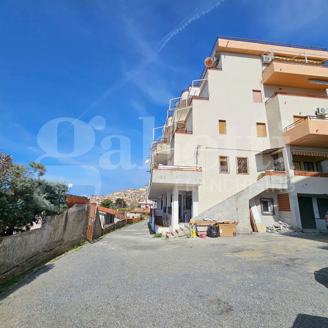 Trilocale in vendita a Scalea