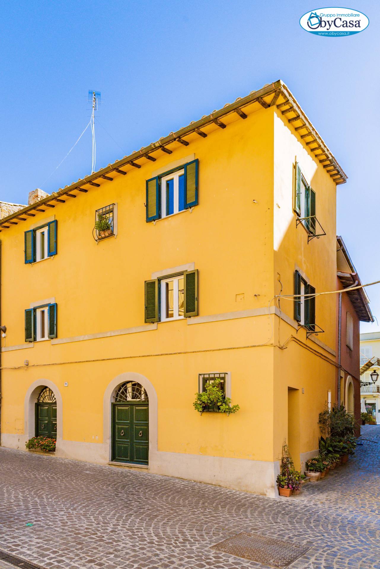 Stabile/Palazzo in vendita a Cerveteri