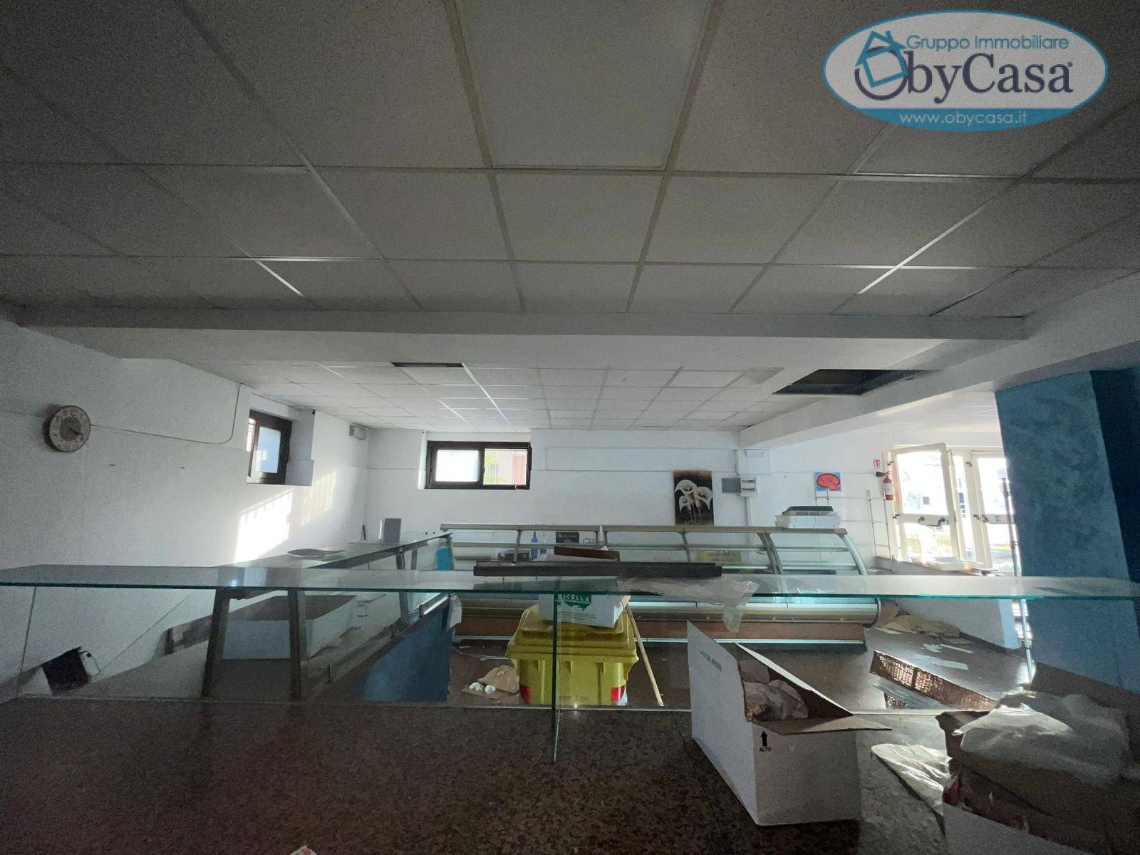 Locale commerciale in affitto a Civitavecchia