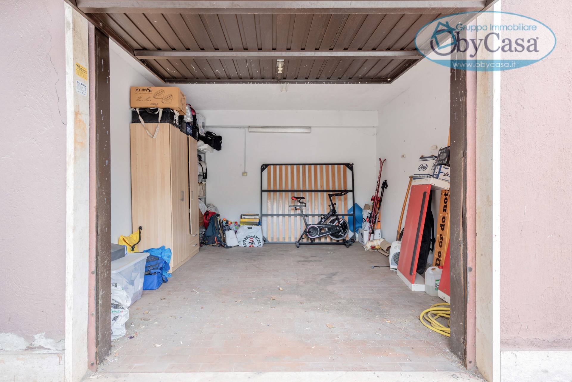 Box o garage in vendita a Cerveteri