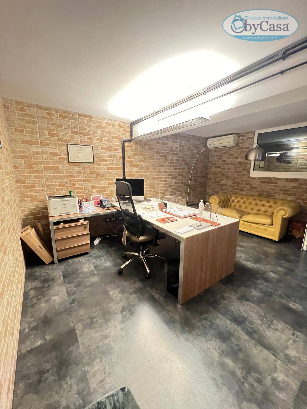 Locale commerciale in vendita a Roma, Monte Sacro