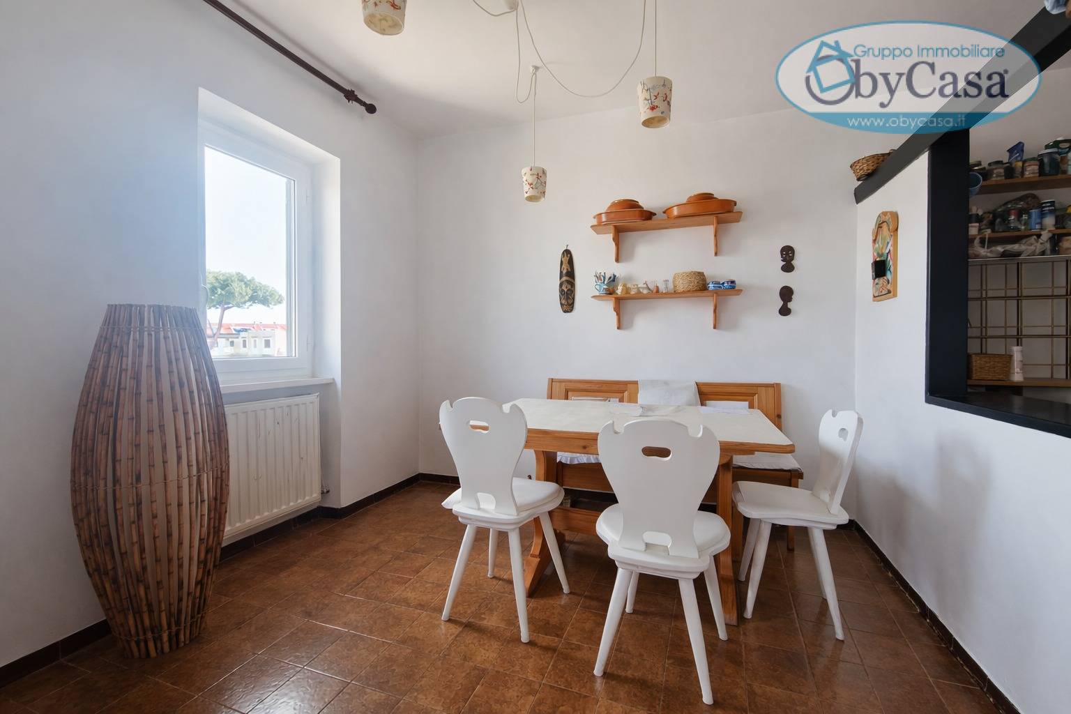 Appartamento 4 locali in vendita a Cerveteri, Cerenova