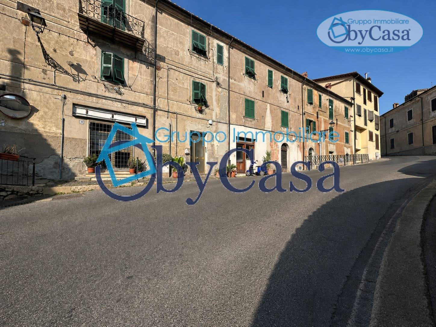 Appartamento 5 locali in vendita a Allumiere