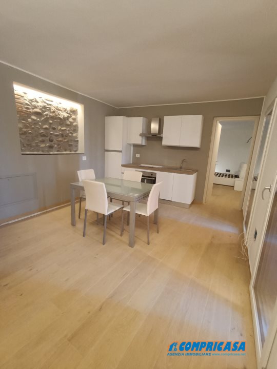 Bilocale vista lago, Bardolino calmasino