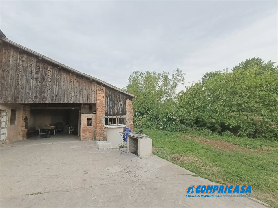 Casa indipendente in vendita a Roveredo di Gu�