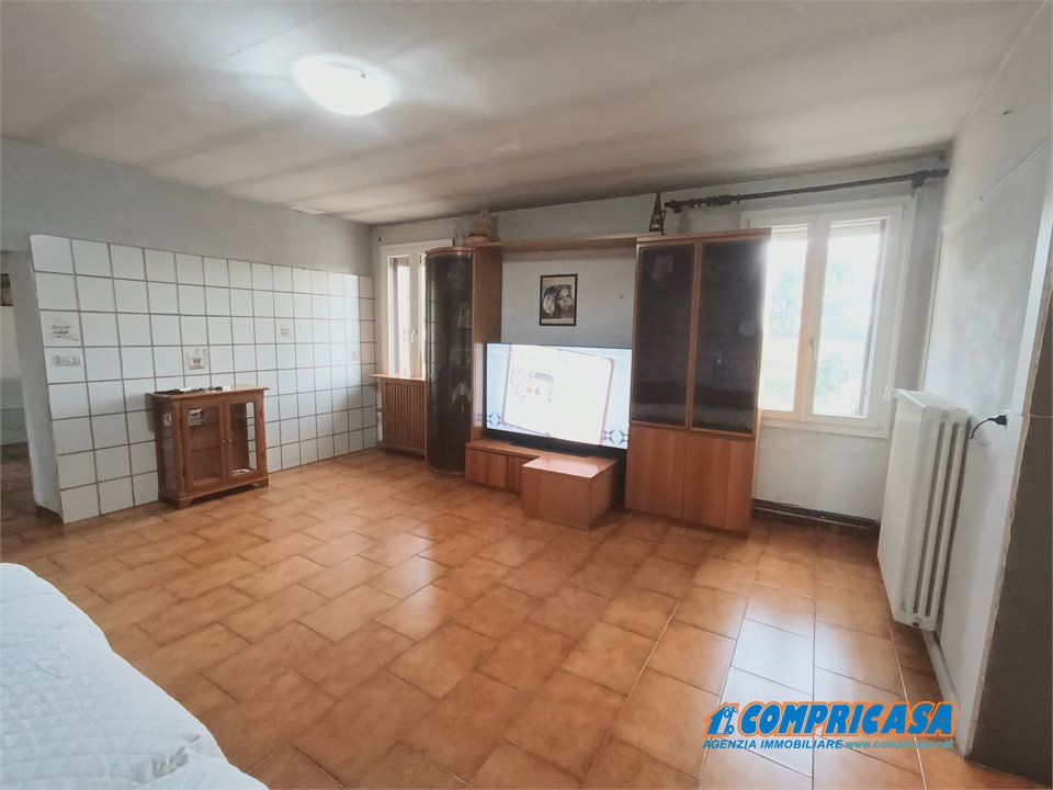 Casa indipendente in vendita a Roveredo di Gu�