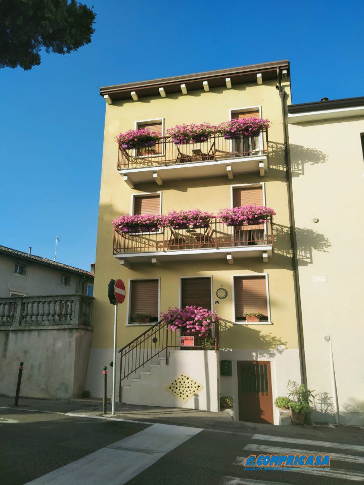 Casa indipendente vista lago, Bardolino calmasino