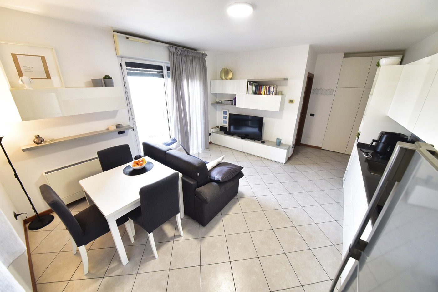 Bilocale con box a Milano