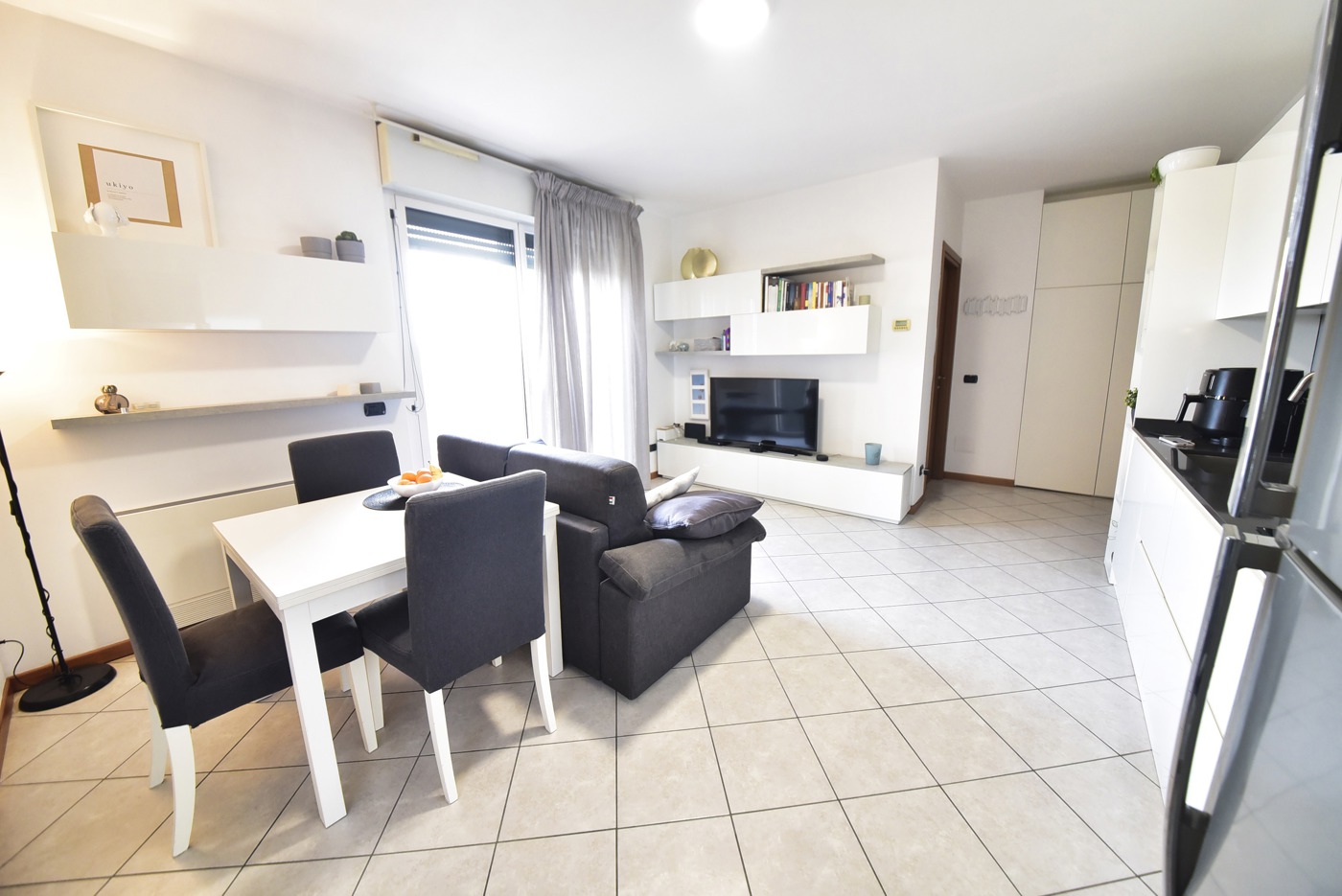 Bilocale con box a Milano