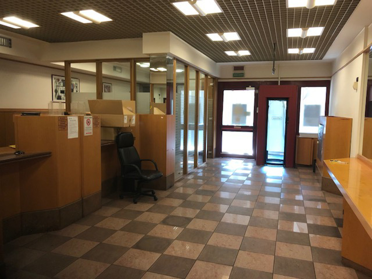 Negozio in affitto a Limbiate