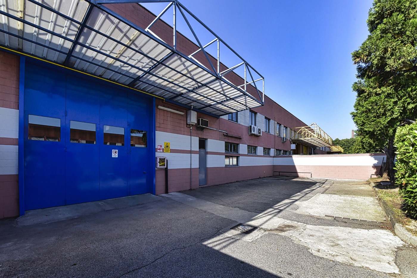 Capannone in vendita a Paderno Dugnano