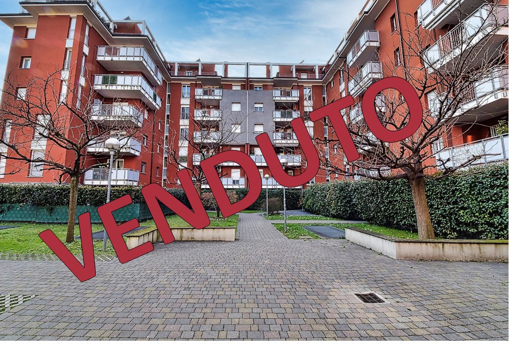 Bilocale con box a Paderno Dugnano