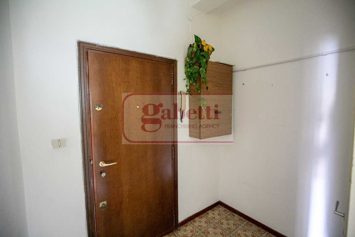 Trilocale con box a Paderno Dugnano