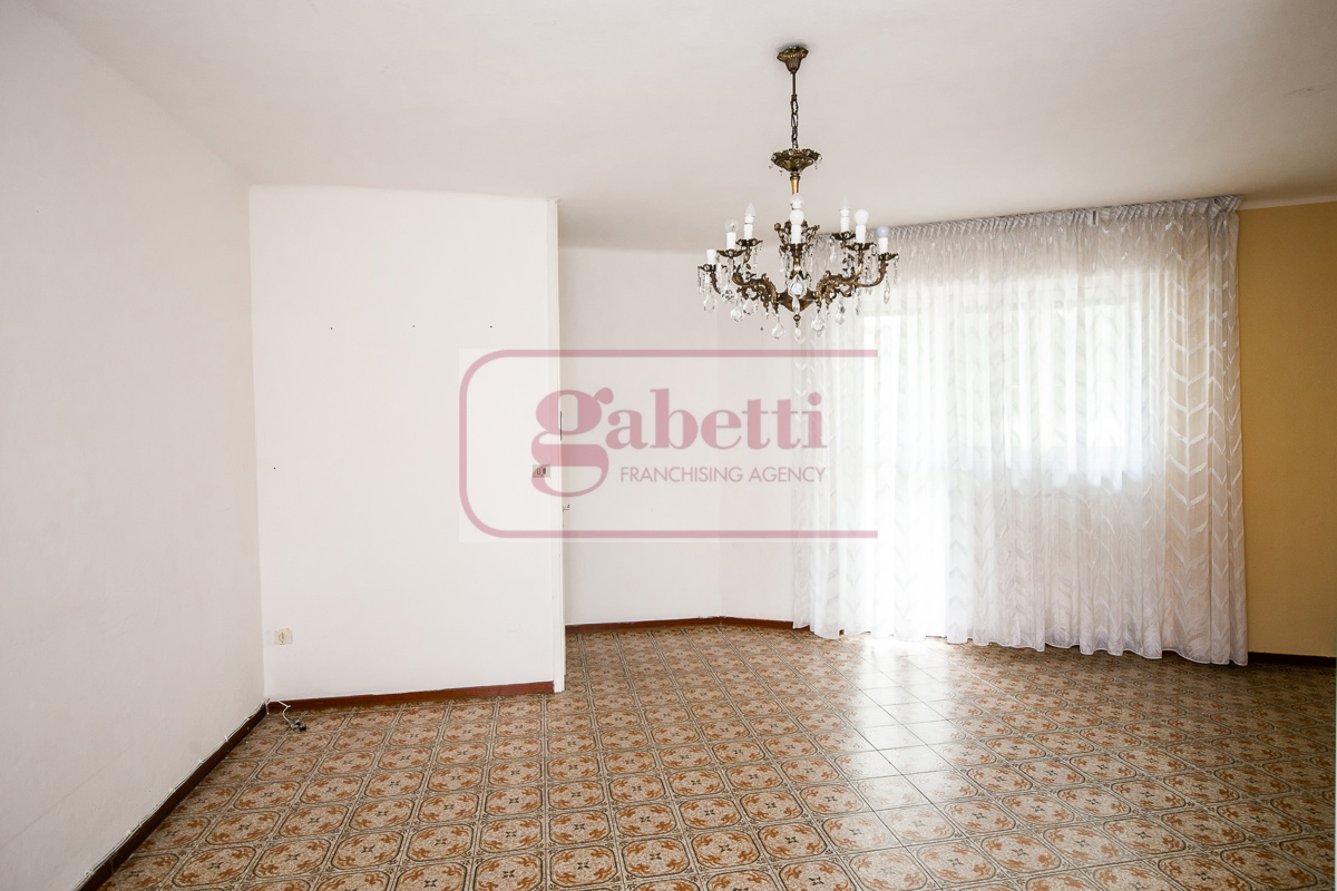 Trilocale con box a Paderno Dugnano