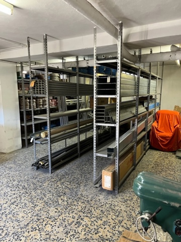 Magazzino in vendita a Paderno Dugnano