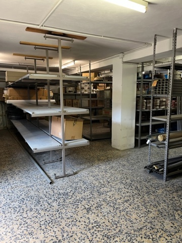 Magazzino in vendita a Paderno Dugnano