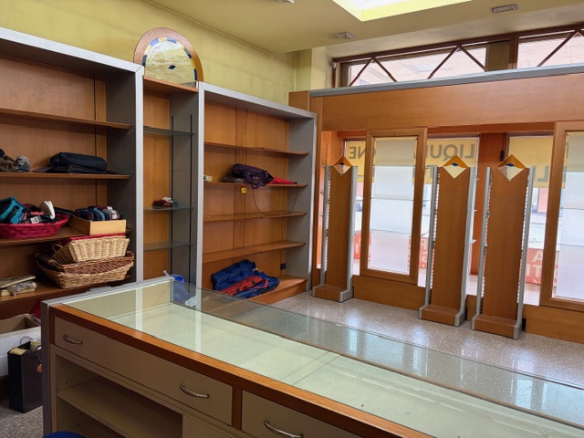 Negozio in affitto a Paderno Dugnano