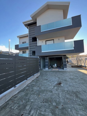 Quadrilocale in vendita a Nova Milanese