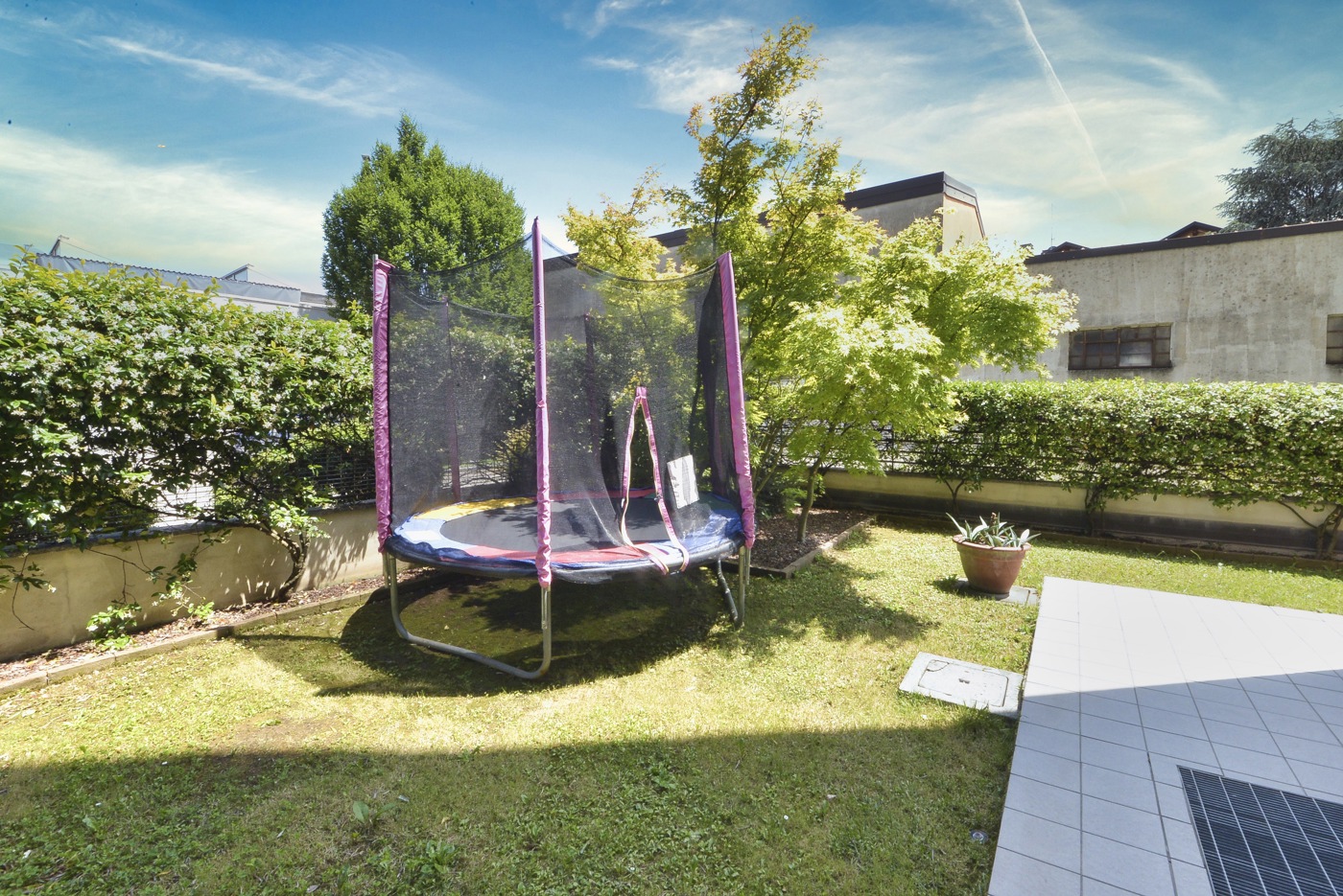 Trilocale con giardino a Lissone