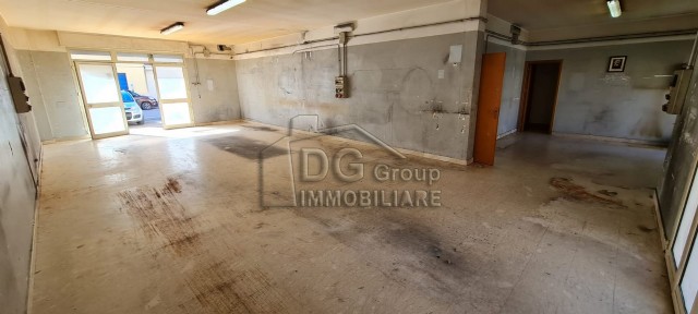 Locale commerciale in affitto a Alcamo