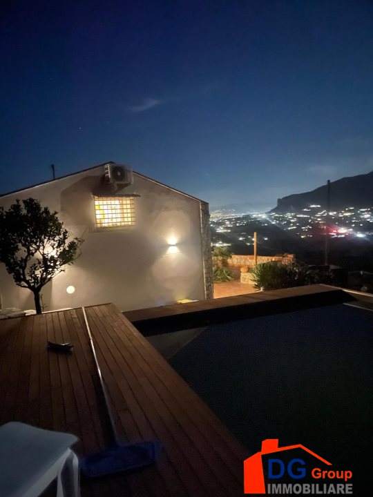 Villa in vendita a Castellammare del Golfo