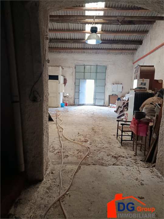 Locale commerciale in vendita a Alcamo