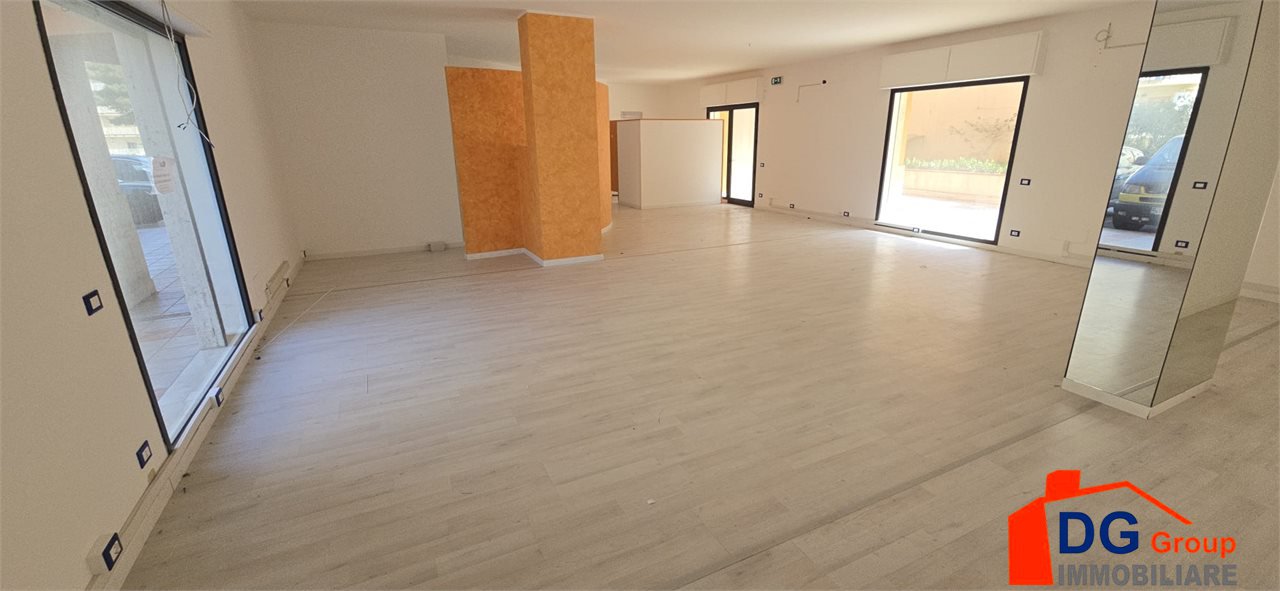 Locale commerciale in affitto a Alcamo